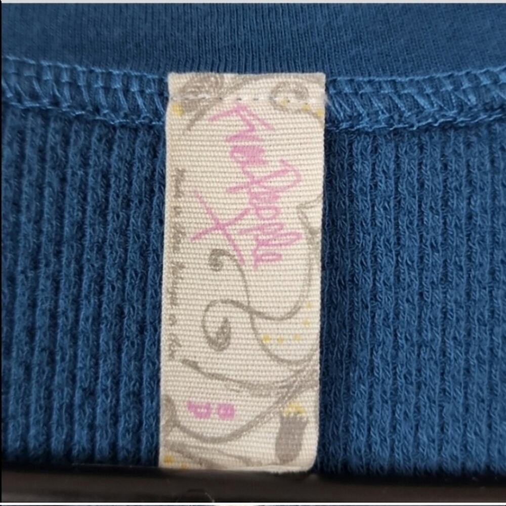 Free People Vintage Blue Lacey Applique Long Sleeve Thermal - Picture 4 of 10